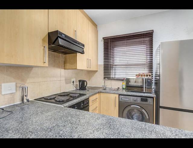 1 BEDROOM APARTMENT FOR SALE IN LONEHILL
